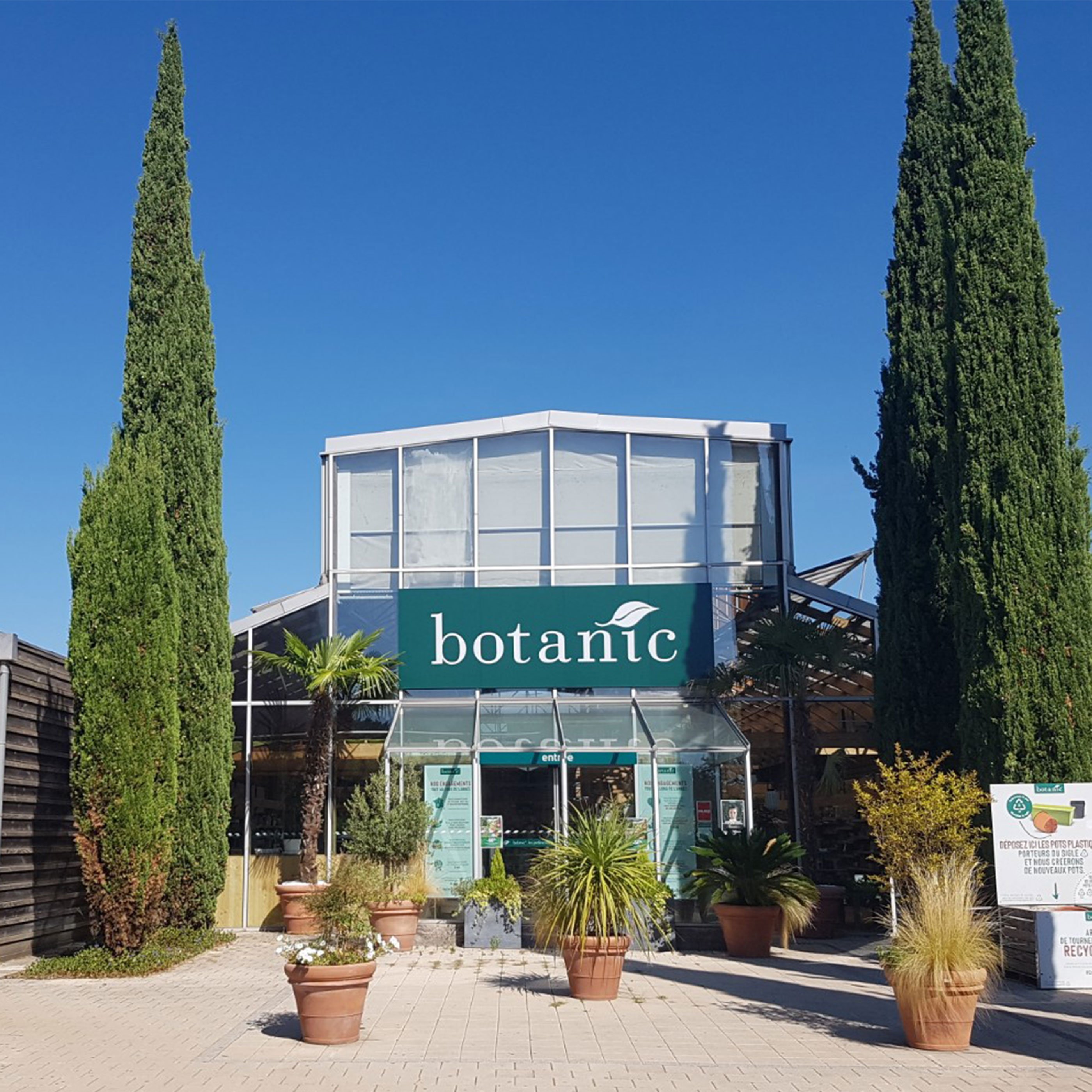 Devanture du magasin botanic de Clapiers