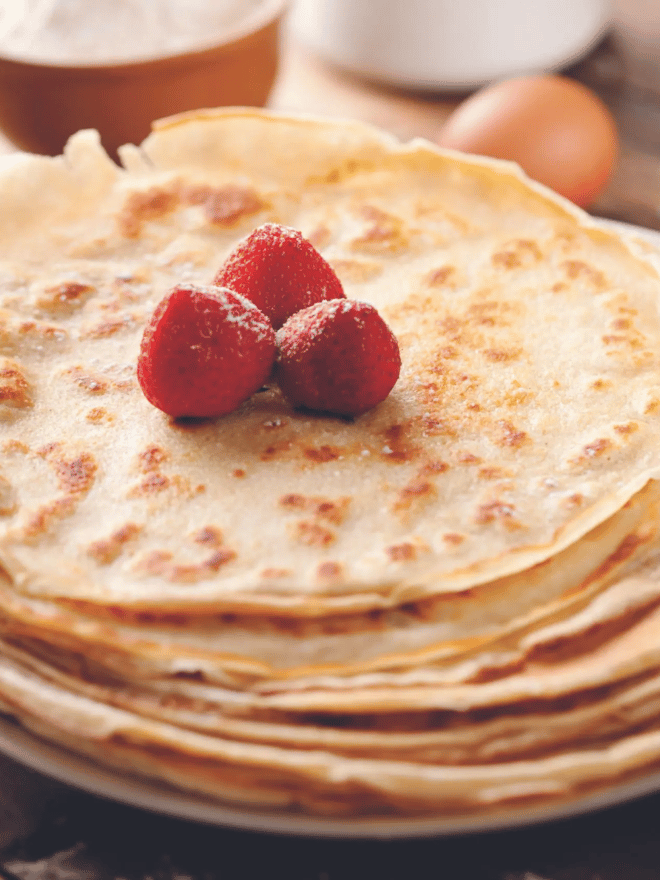 Une assiettes de crêpes pour la Chandeleur