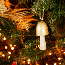 Une suspension champignon en bois