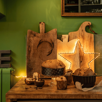 Un assortiment de panettones, la tradition de Noël