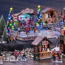 Zoom sur des décorations de Noël Lemax