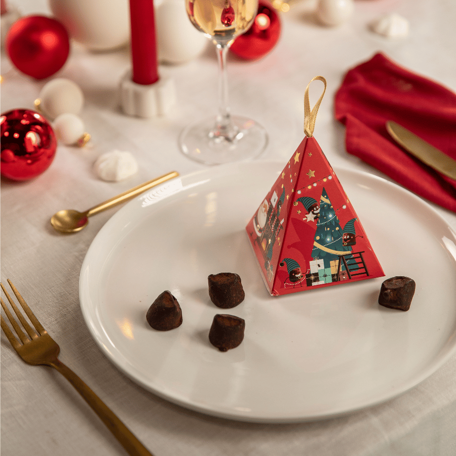 Cadeau pour les invités sur la table de Noël