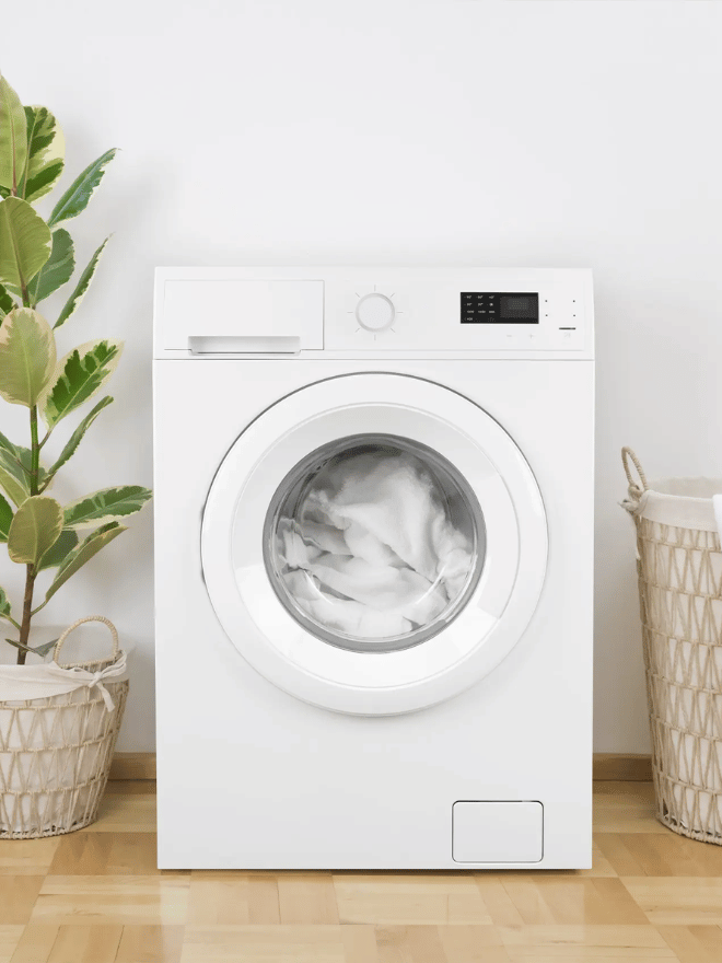 Une machine à laver en train de tourner