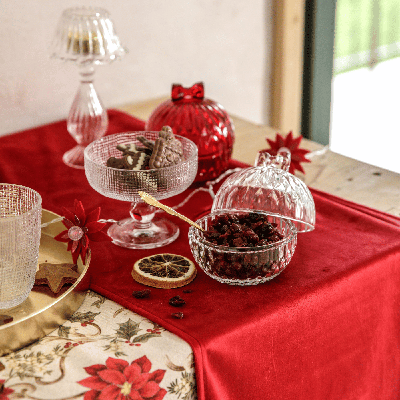 Table de noel avec des gourmandises
