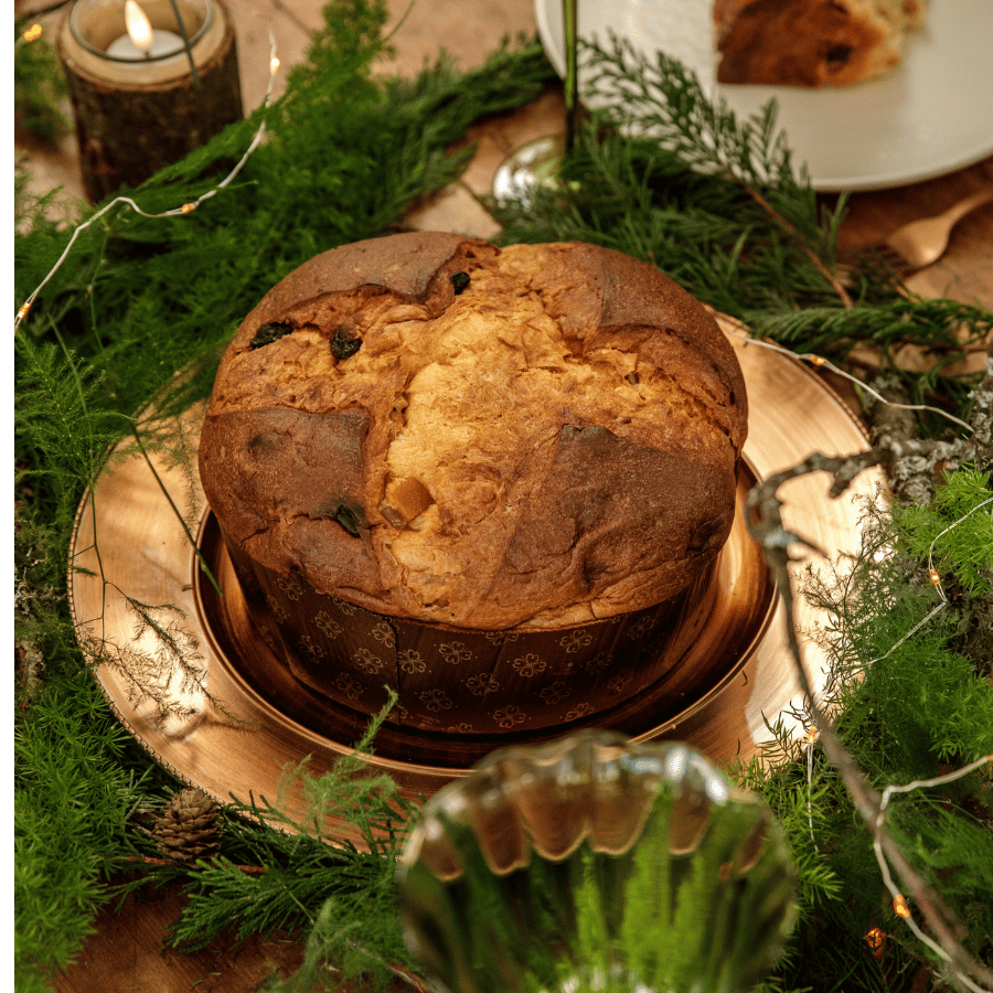 Panettone de Noël sur la table