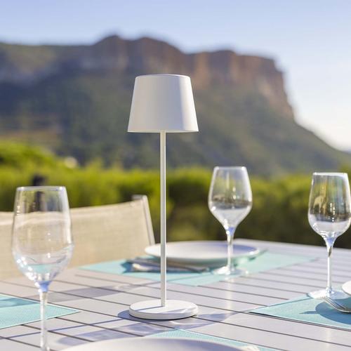 Visuel 5 du produit Lampe de table touch sans fil en aluminium blanc Kelly White - Ø 10 x H 38 cm