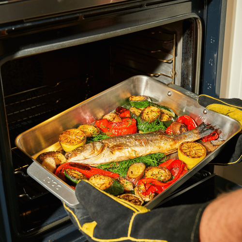 Visuel 2 du produit Gants anti-chaleur en cuir noir Ooni - 35 x 17 cm