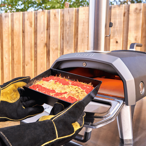 Visuel 3 du produit Gants anti-chaleur en cuir noir Ooni - 35 x 17 cm