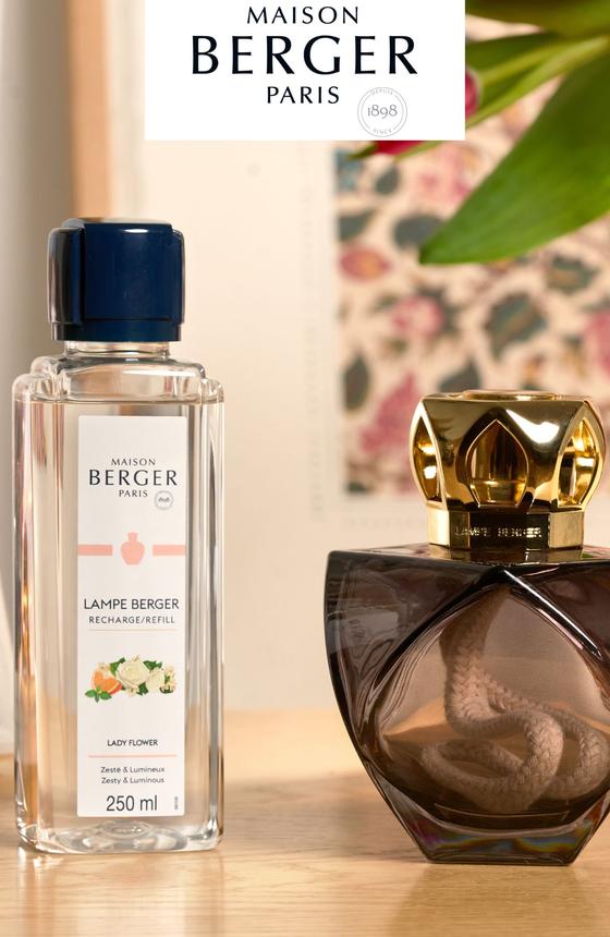 parfums d'intérieur pour la maison avec des fleurs