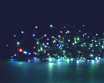 Visuel 1 du produit Guirlande lumineuse à 200 LED RGB sur câble vert Flicker Light® Compact - 5 m