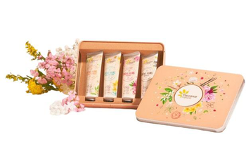 Visuel 1 du produit Coffret mains pêche évasion florale bio Cosmos Organic Fleurance nature - 120 ml