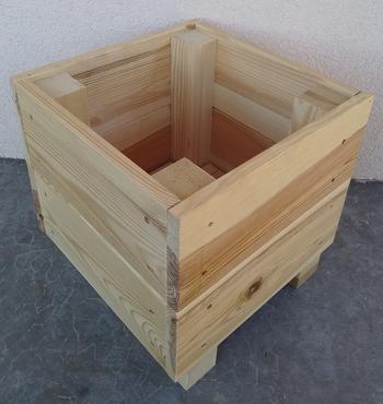 Visuel 1 du produit Petit bac coloris beige en bois - 25,5 x 28,5 x 28,5 cm