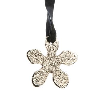 Visuel 1 du produit Suspension fleur en aluminium argenté - 5,5 x 5 cm