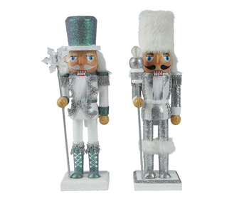 Visuel 1 du produit Casse-noisette en bois de pin blanc avec bonnet - 8 x 6 x 25 cm