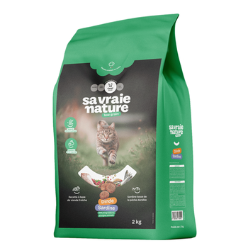 Visuel 1 du produit Croquettes chat adulte dinde & sardine réduites en céréales Sa Vraie Nature - 2 kg