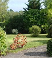 Visuel 1 du produit Ilex Aquifolium Madame Briot (Houx Madame Briot) en pot de 4 L jaune