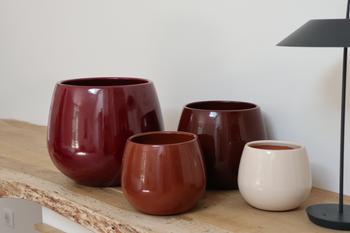 Visuel 1 du produit Pot rond en terre émaillée coloris cerise Les Poteries d'Albi Cancale - Ø 17 x H 17 cm
