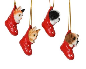 Visuel 1 du produit Animal dans chaussette de Noël en polyrésine rouge à suspendre - 6,2 x 4,2 x 4,9 cm