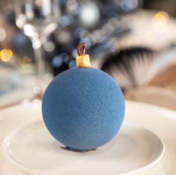 Visuel 1 du produit Boule de Noël garnie chocolat au lait Chooc - 100 g