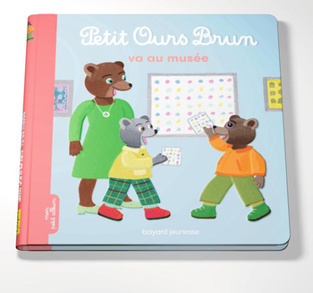 Visuel 1 du produit Livre Petit Ours Brun va au musée aux Éditions Bayard Jeunesse - 16 pages