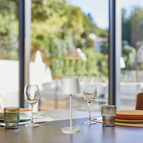 Visuel 3 du produit Lampe touch Kelly en aluminium Batimex - Ø 8 x 22 cm