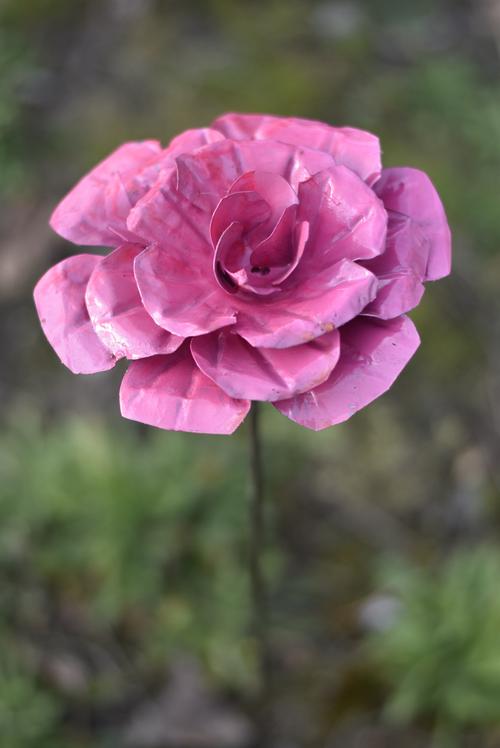 Visuel 1 du produit Pivoine décorative couleur violette en métal recyclé - 100 cm