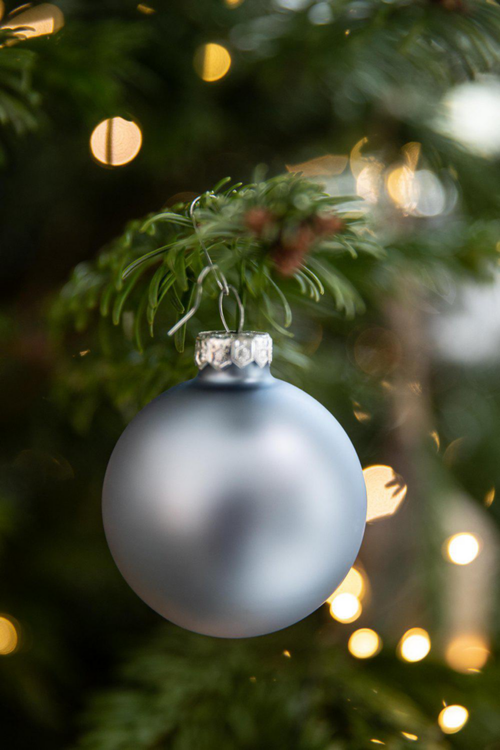 Visuel 2 du produit Boîte de 20 boules en verre bleu Kaemingk - Ø 6 cm