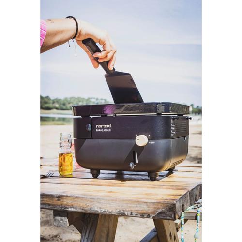 Visuel 11 du produit Plancha Nomad au gaz coloris noir en acier Forge Adour Nomad - 33,5 x 33,5 x 21,5 cm