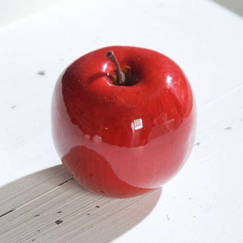 Visuel 1 du produit Pomme décorative rouge - Ø 9 cm