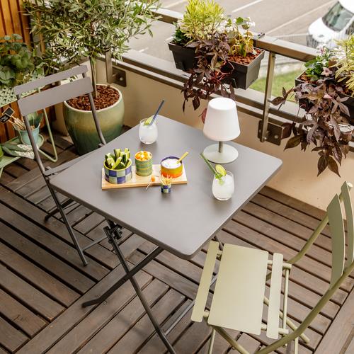 Visuel 3 du produit Chaise de jardin pliante Clivia coloris vert amande en acier - 50,5 x 42,8 x 84 cm