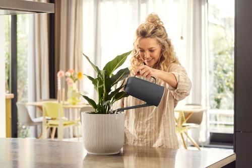 Visuel 5 du produit Arrosoir Vibes coloris gris Elho - 1,7 L