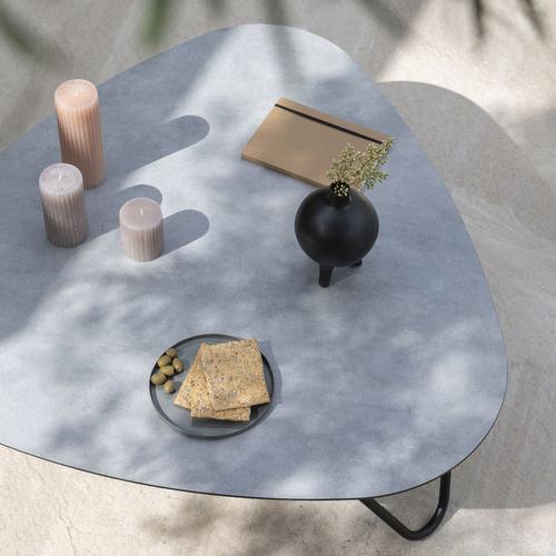 Visuel 7 du produit Table basse Cocoon ciment coloris noir en HPL Lafuma - 96 x 102 x 33 cm