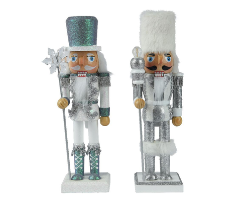 Visuel 1 du produit Casse-noisette en bois de pin blanc avec bonnet - 8 x 6 x 25 cm