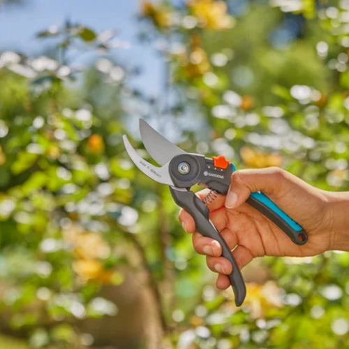 Visuel 2 du produit Sécateur à lames franches ajustables Gardena PremiumCut Flex - taille S-M