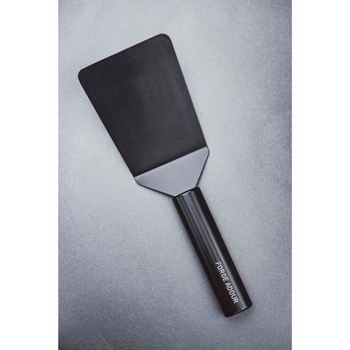 Visuel 2 du produit Spatule courte pour plancha coloris noir en titane Forge Adour - 26 x 10 x 0,65 cm