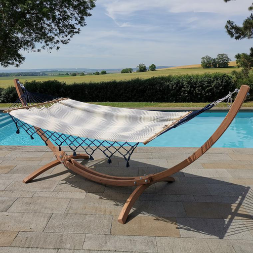 Visuel 2 du produit Set support et hamac EsKapade coloris rayé marine à franges bleues en bois et polypropylène Jobek Hamacs - 323 x 125 x 128 cm