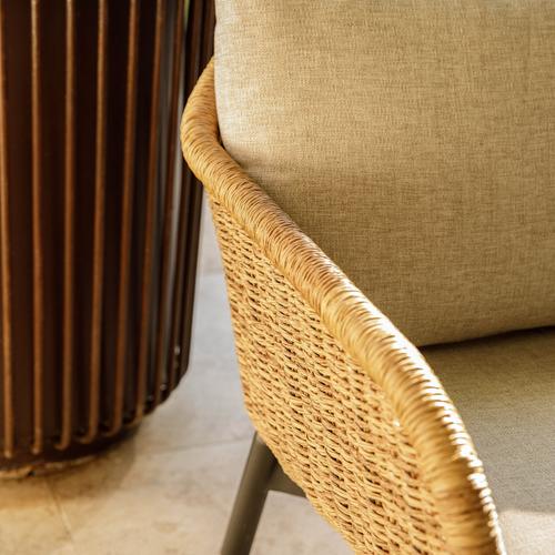 Visuel 3 du produit Salon de jardin en aluminium coloris marron Aralia - 4 éléments (canapé, table basse et deux fauteuils)