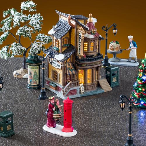 Visuel 1 du produit Village de Noël coffret la chocolaterie de Lucy en porcelaine, résine et plastique coloris multicolore adaptateur inclus Lemax