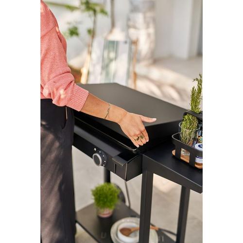 Visuel 4 du produit Capot pour barbecue Base 60 coloris noir en acier Forge Adour - 63 x 43 x 8,5 cm