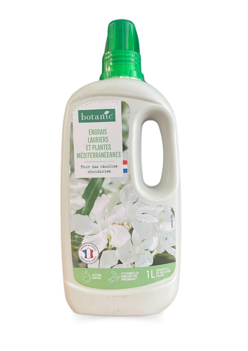 Visuel 1 du produit Engrais plantes méditerranéenes, plantes fleuries et lauriers roses en bouteille botanic® - 1L