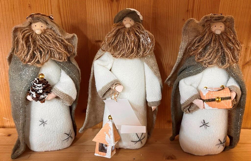 Visuel 1 du produit Figurine roi mage en coton blanc et marron - 11 x 8 x 22 cm