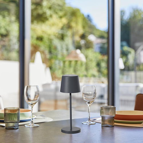 Visuel 3 du produit Lampe touch Kelly en aluminium Batimex - Ø 8 x 22 cm