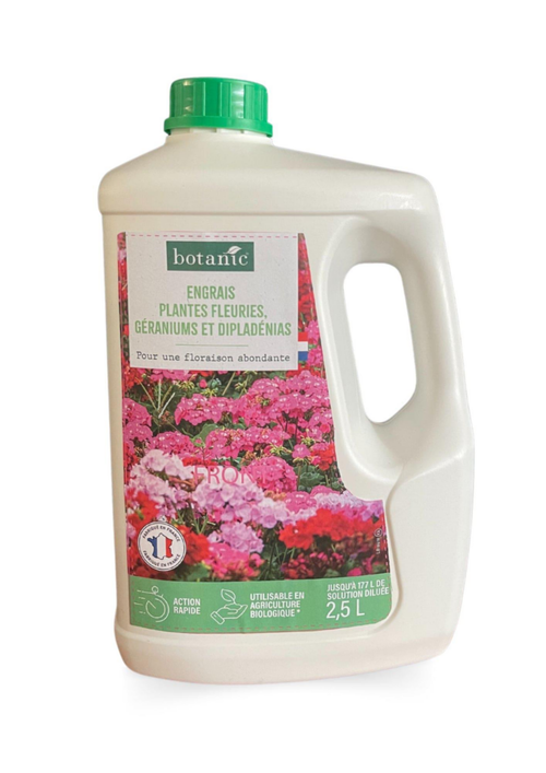 Visuel 1 du produit Engrais géraniums dipladénias et fleurs en bouteille botanic® - 2,5 L
