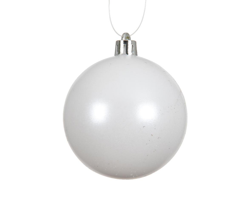 Visuel 1 du produit Ensemble de 12 boules en plastique recyclé blanc d’hiver brillant et mat - Ø 6 cm